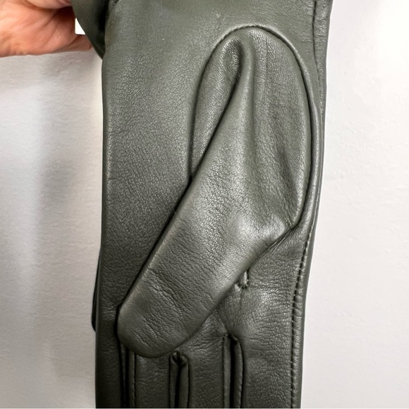 NWT Etereo dark green genuine leather fleece lined old money ruffle gloves 6.5 - Picture 8 of 11